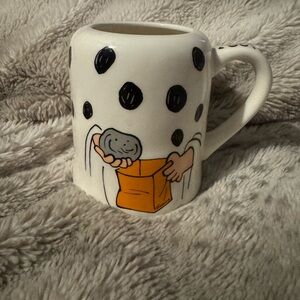 Peanuts snoopy Halloween mug by hallmark